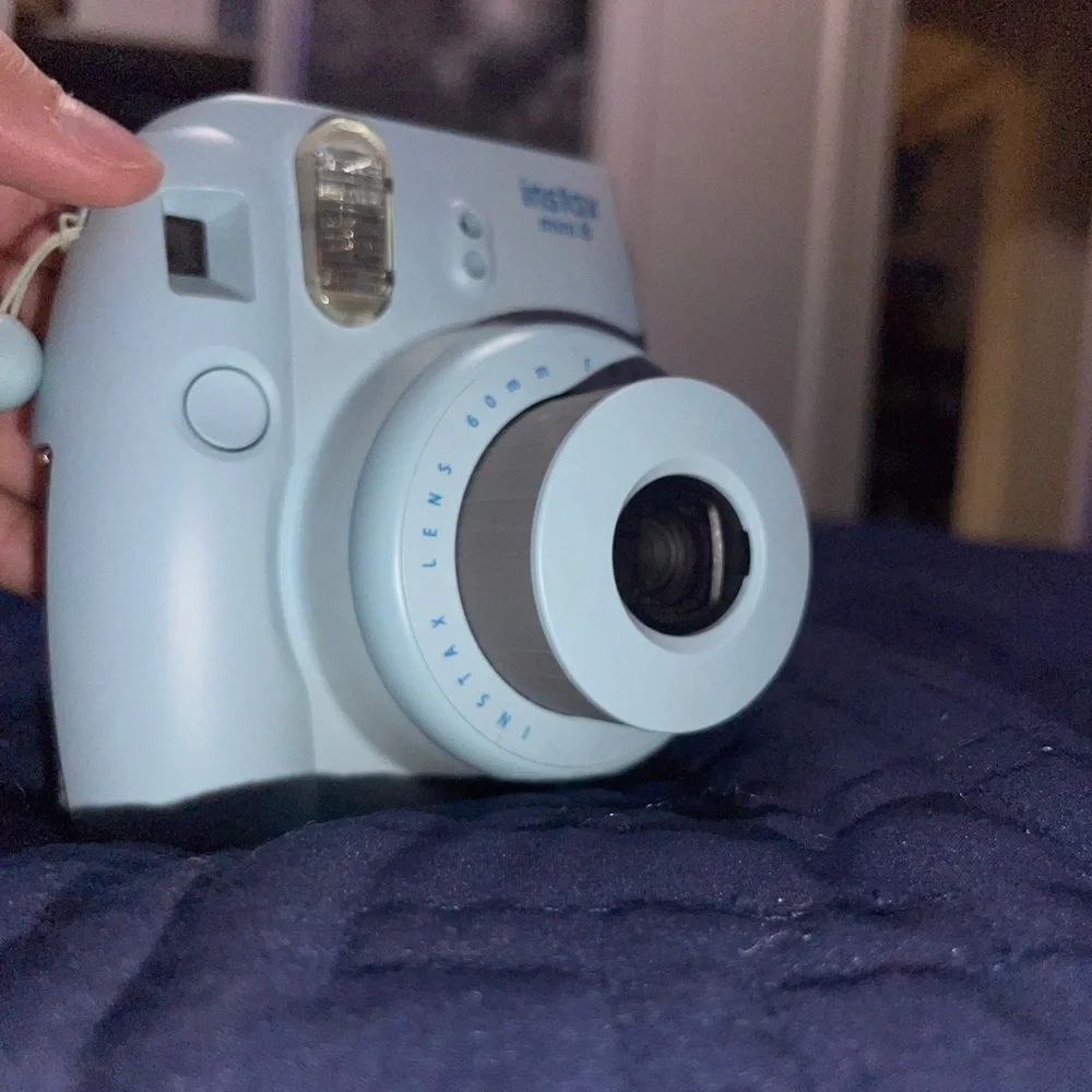 Fujiflim instax mini 12 camera